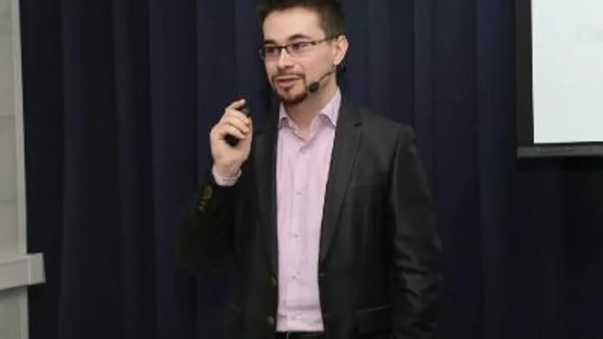 Обложка курса: Антиработа (Дмитрий Богданов). Площадка: Складчина.biz
