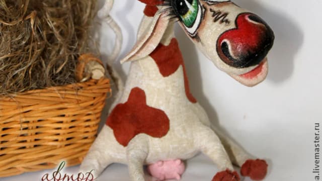Обложка курса: Бурёнка (Людмила Набиуллина). Площадка: Складчина.biz