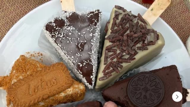 Обложка курса: Чизкейки (zali_food). Площадка: Складчина.biz