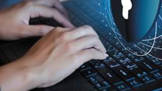 Обложка курса «Информационная безопасность» на Stepik