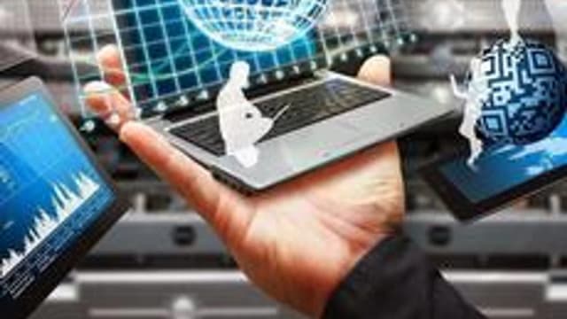 Обложка курса «Информационные технологии в управлении» на Stepik
