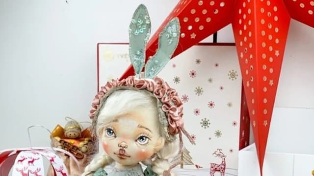 Обложка курса: Ивон (София Покровская). Площадка: Складчина.biz