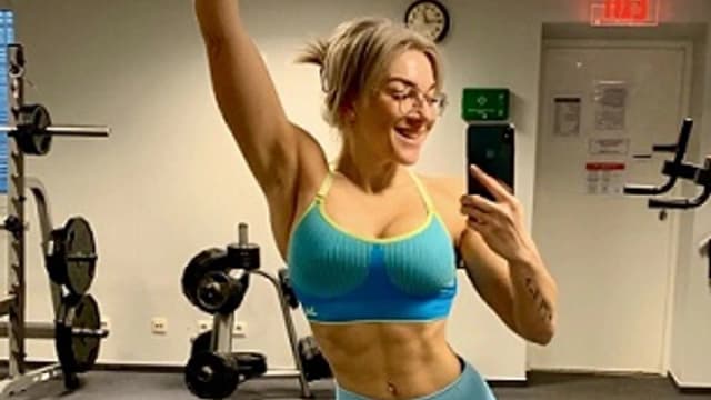 Обложка курса: Как избавиться от живота (Марина Лиепис). Площадка: Складчина.biz