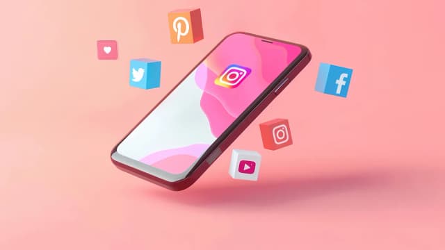 Обложка курса: Лучшие курсы по SMM. Площадка: Складчик