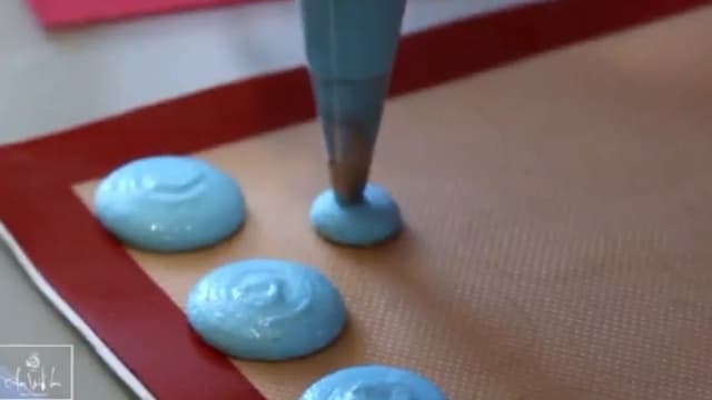 Обложка курса: Макарон [Анастасия Никонова]. Площадка: Складчик
