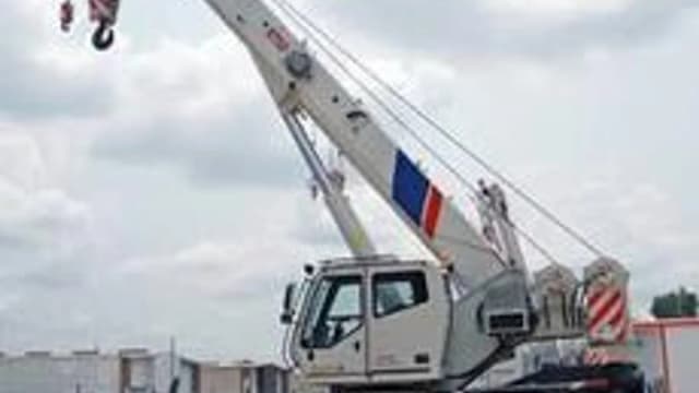 Обложка курса «Машинист крана пневмоколёсного» на Stepik