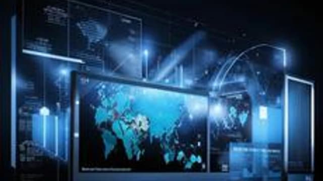 Обложка курса «Мультимедиа технологии в образовании» на Stepik