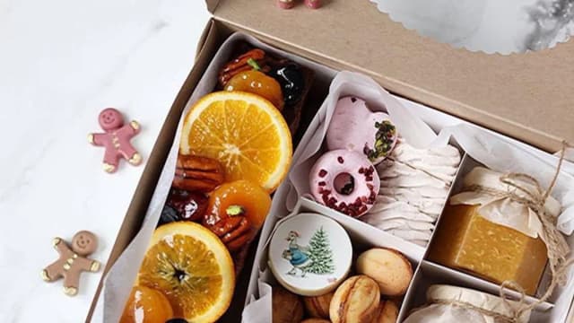 Обложка курса: Новогодний курс «Magic Box» (Ильзира Карагузина). Площадка: Складчина.biz