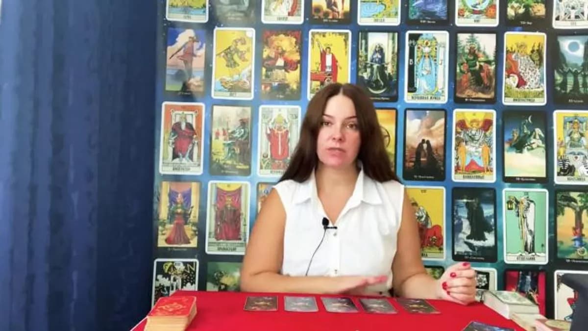 Обложка курса: Обучение таро (Лана). Площадка: Складчина.biz