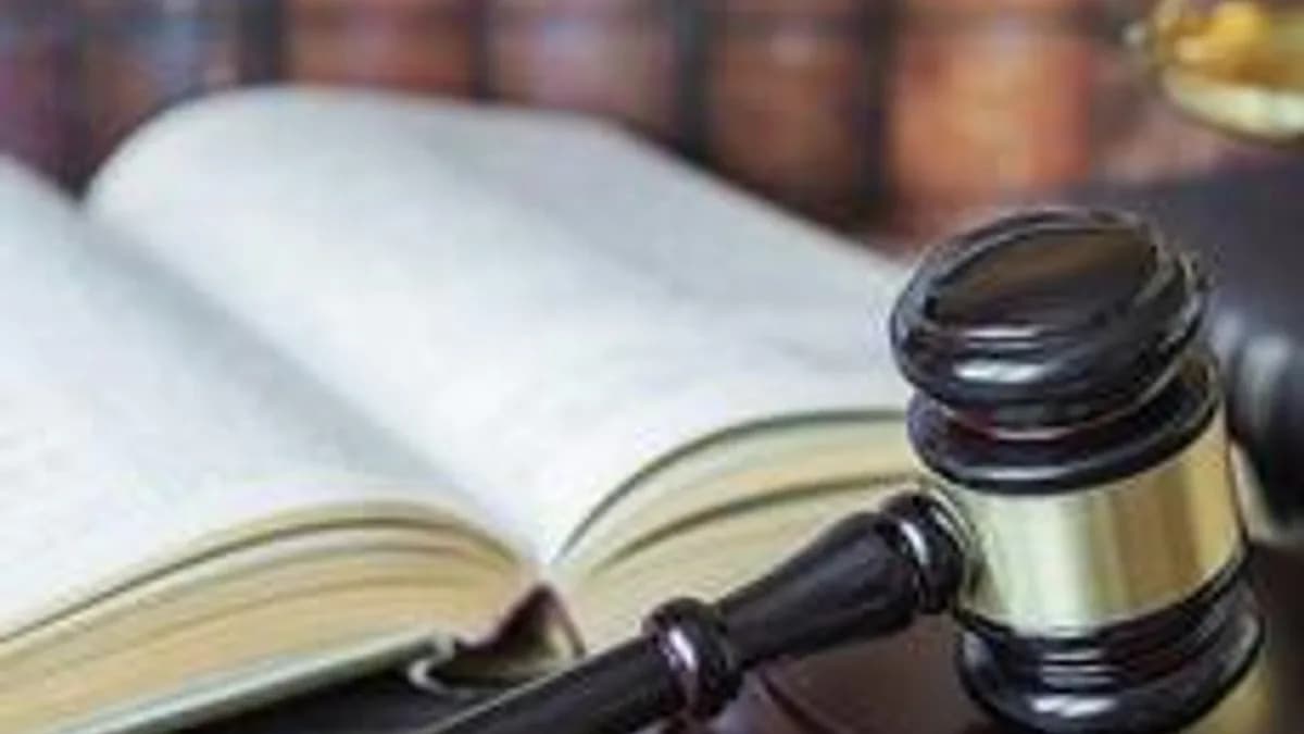 Обложка курса «Прикладное право для несовершеннолетних» на Stepik