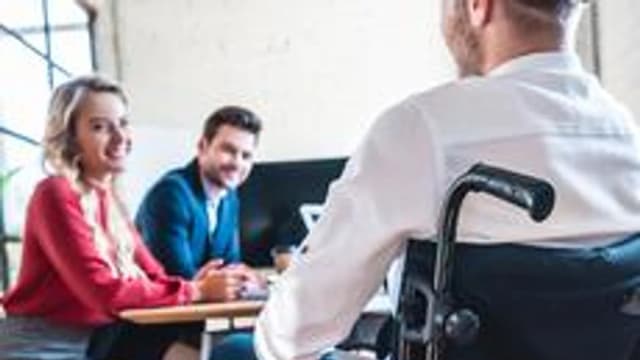 Обложка курса «Социальная работа с инвалидами» на Stepik