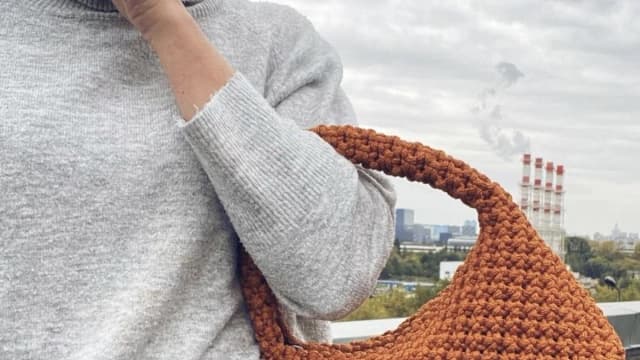 Обложка курса: Сумочка «Baguette» (bomboknit). Площадка: Складчина.biz