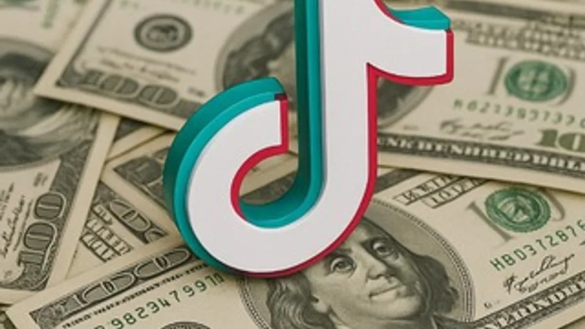 Обложка курса: TikTok-монетизация [Илья Федоу]. Площадка: Складчик