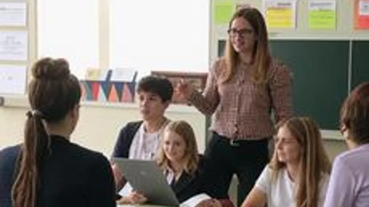 Обложка курса «Учитель-медиатор: управление конфликтами» на Stepik