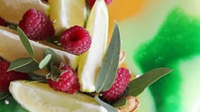 Обложка курса: [VeryBerryCakes] Муссовый рай. Площадка: Складчина.biz