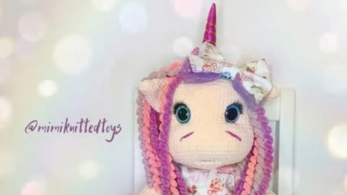 Обложка курса: [Вязаная игрушка] МК Единорожка [Mimiknittedtoys]. Площадка: Складчик
