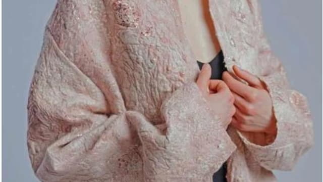 Обложка курса: Жакет «Розовые Мечты» (Камала Абдыкадырова). Площадка: Складчина.biz