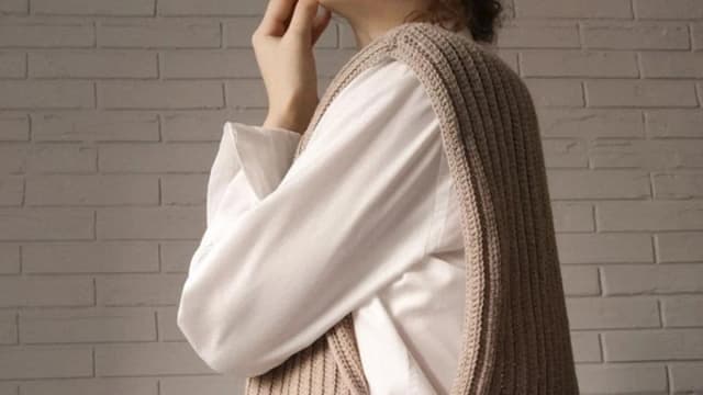 Обложка курса: Жилет «Катарина» (knits kate). Площадка: Складчина.biz
