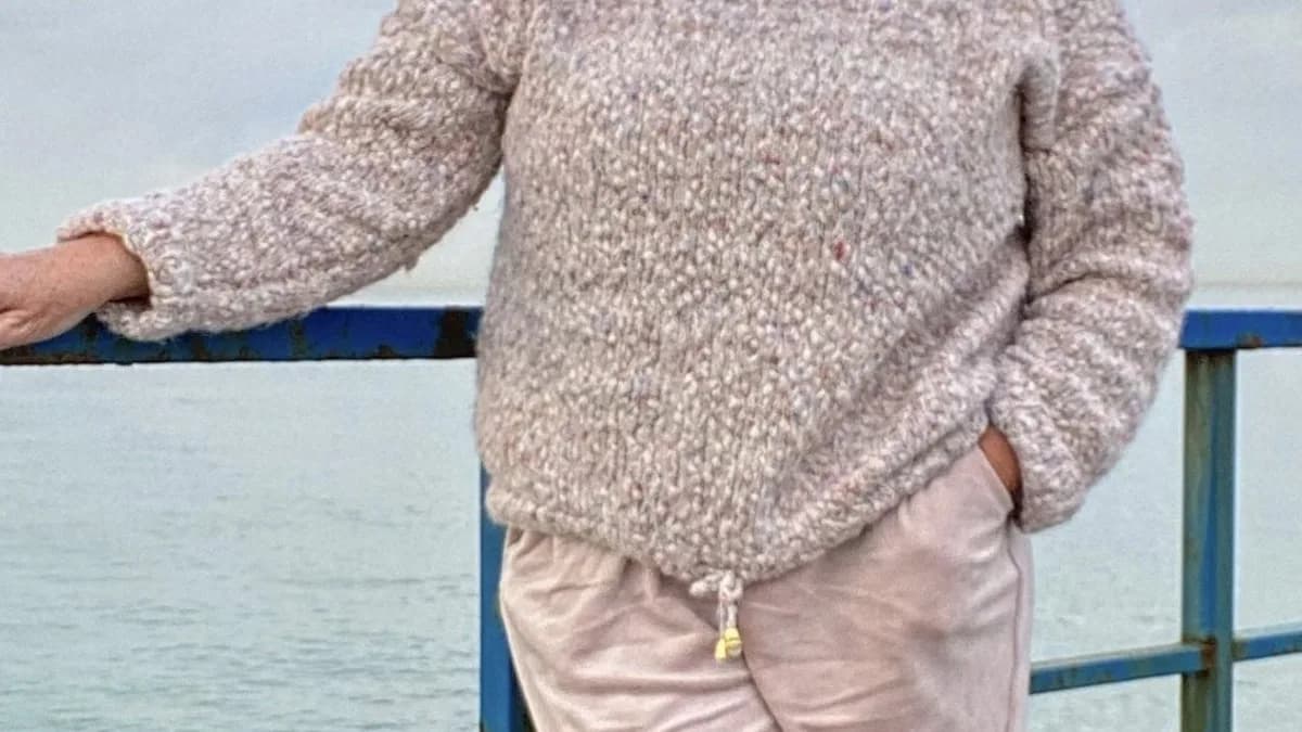 Обложка курса: Худи Душегрейка (crochet_olga_che). Площадка: Складчина.biz