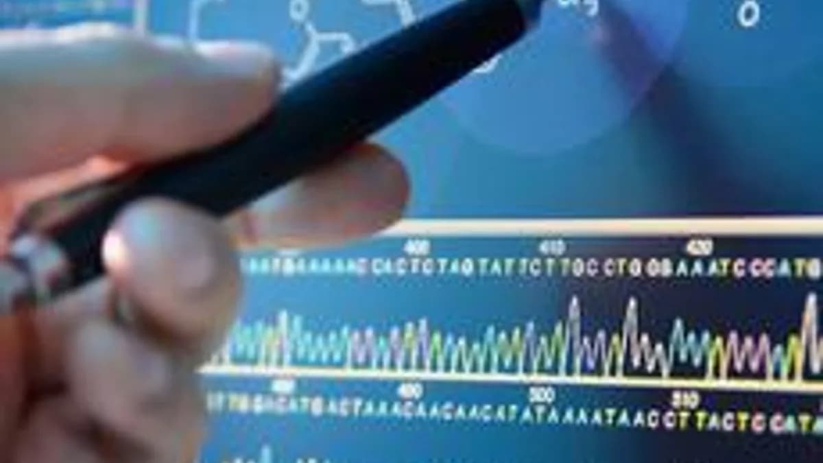 Обложка курса «Компьютерное моделирование в химии» на Stepik