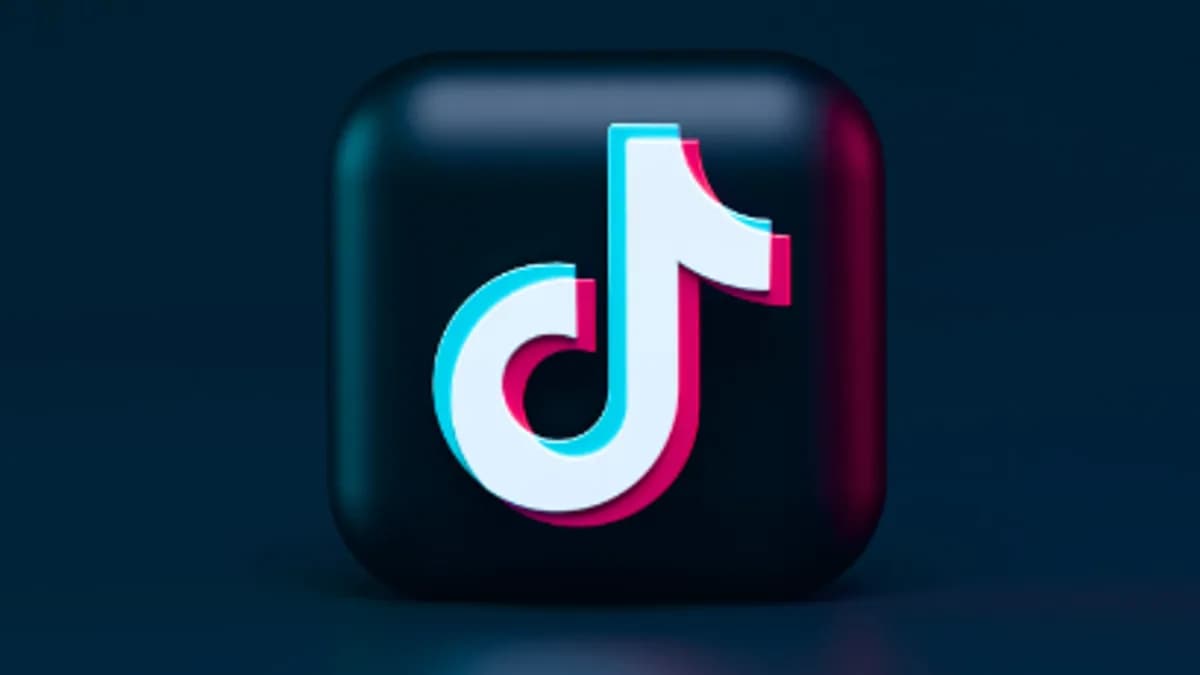 Обложка курса: Монетизация TikTok (Павел Шпорт). Площадка: Складчина.biz