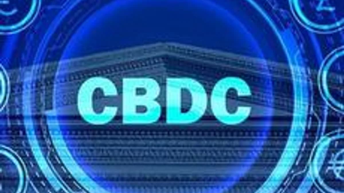 Обложка курса «Цифровые валюты центральных банков (CBDC): цифровой рубль и мир» на Stepik